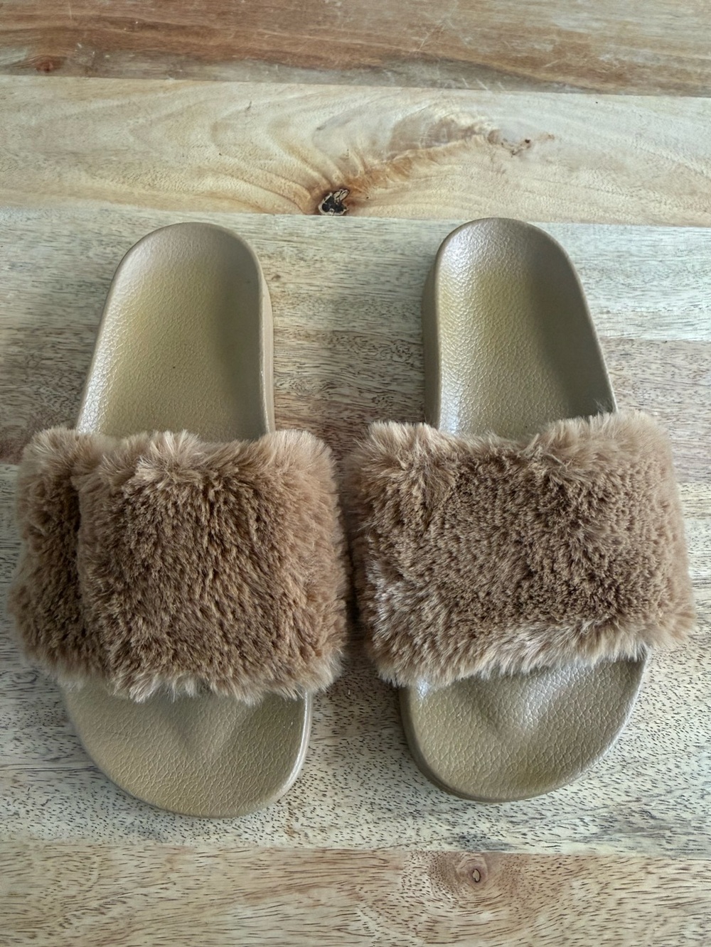 Faux Fur Slide Sandals - Women's Brown Plush Comfort Slides